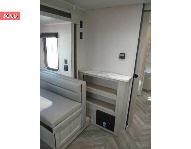 2023 East to West Della Terra LE 240RLLE Travel Trailer at Arrowhead Camper Sales, Inc. STOCK# N00165 Photo 12