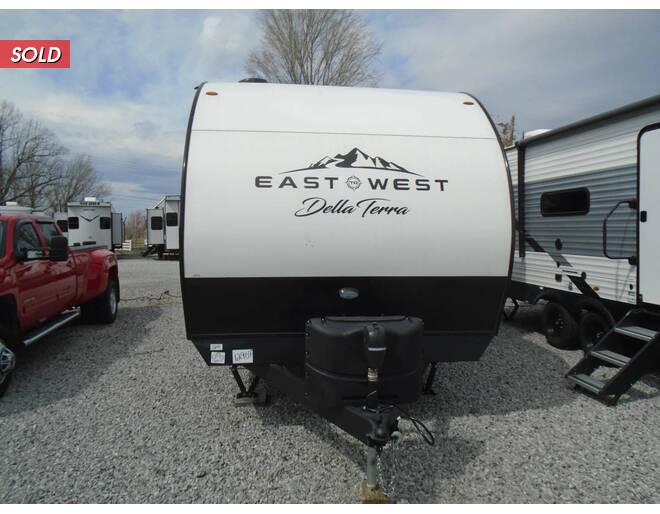 2023 East to West Della Terra 261RB Travel Trailer at Arrowhead Camper Sales, Inc. STOCK# N12909 Exterior Photo