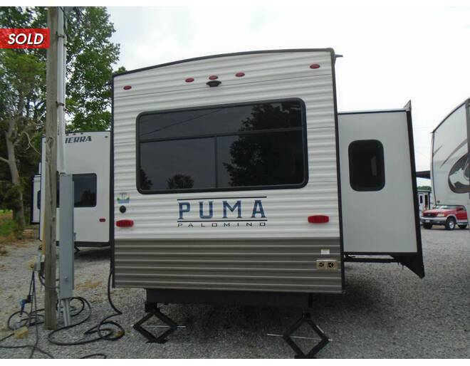 2023 Palomino Puma Destination Trailer 38RLB Travel Trailer at Arrowhead Camper Sales, Inc. STOCK# N99871 Photo 7