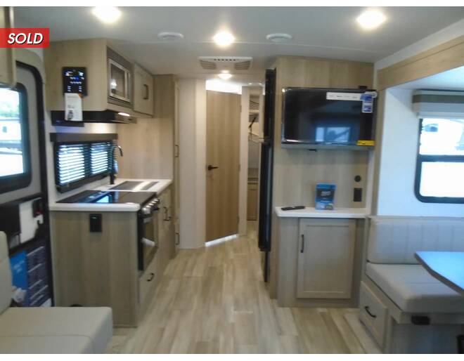 2024 Rockwood Roo Expandable 233S Travel Trailer at Arrowhead Camper Sales, Inc. STOCK# N90235 Photo 23