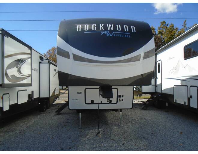 2024 Rockwood Signature 301RK Fifth Wheel at Arrowhead Camper Sales, Inc. STOCK# N05588 Exterior Photo