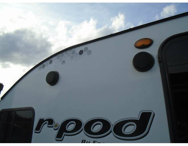 2021 R-Pod 171 Travel Trailer at Arrowhead Camper Sales, Inc. STOCK# U27194 Photo 4