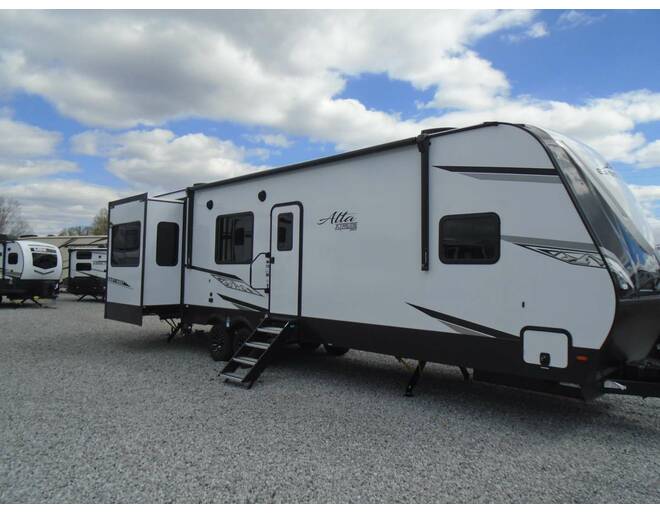 2024 East to West Alta 3250KXT Travel Trailer at Arrowhead Camper Sales, Inc. STOCK# N10281 Photo 3