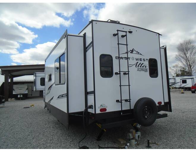 2024 East to West Alta 3250KXT Travel Trailer at Arrowhead Camper Sales, Inc. STOCK# N10281 Photo 11