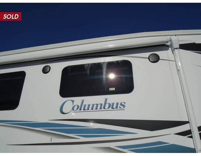 2022 Palomino Columbus 329DV Fifth Wheel at Arrowhead Camper Sales, Inc. STOCK# N12996 Photo 4