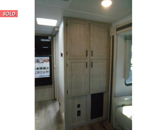 2023 East to West Alta 1900MMK Travel Trailer at Arrowhead Camper Sales, Inc. STOCK# N07559 Photo 18
