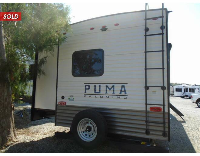 2023 Palomino Puma 32RBFQ Travel Trailer at Arrowhead Camper Sales, Inc. STOCK# N98065 Photo 12