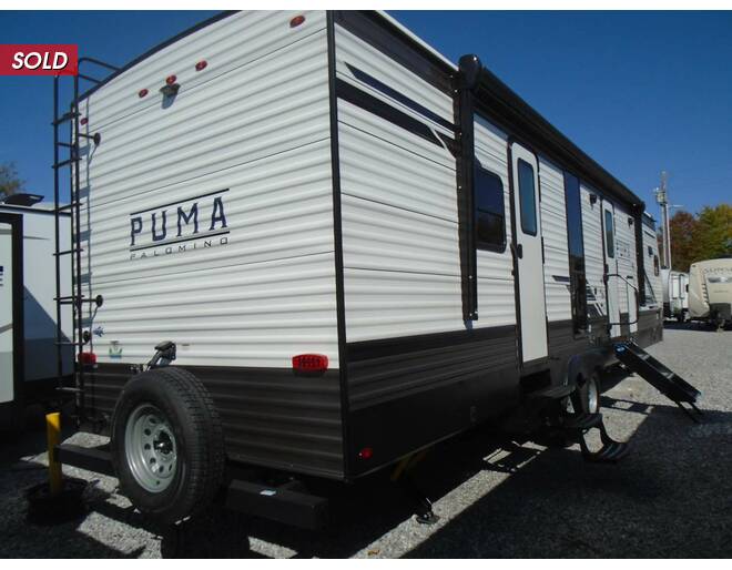 2023 Palomino Puma 31FKRK Travel Trailer at Arrowhead Camper Sales, Inc. STOCK# N98513 Photo 10