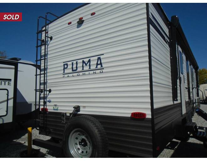 2023 Palomino Puma 31FKRK Travel Trailer at Arrowhead Camper Sales, Inc. STOCK# N98513 Photo 11