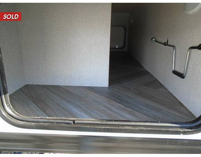 2023 East to West Della Terra LE 175BHLE Travel Trailer at Arrowhead Camper Sales, Inc. STOCK# N12678 Photo 5