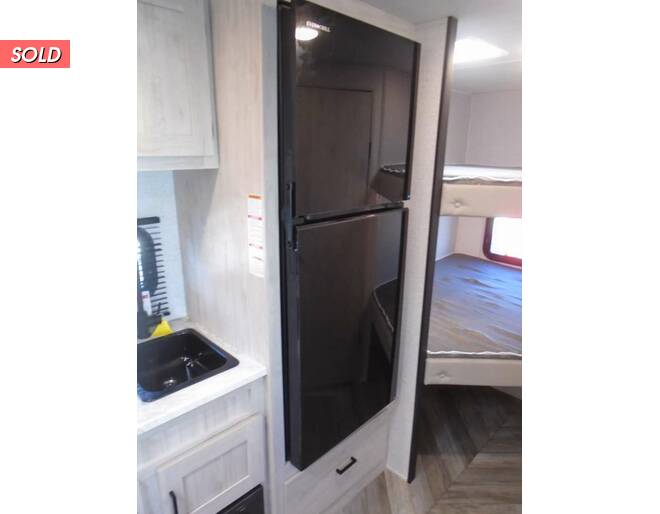 2023 East to West Della Terra LE 175BHLE Travel Trailer at Arrowhead Camper Sales, Inc. STOCK# N12678 Photo 17
