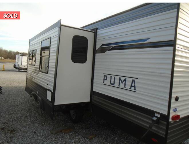 2023 Palomino Puma 28BHFQ Travel Trailer at Arrowhead Camper Sales, Inc. STOCK# N18919 Photo 14