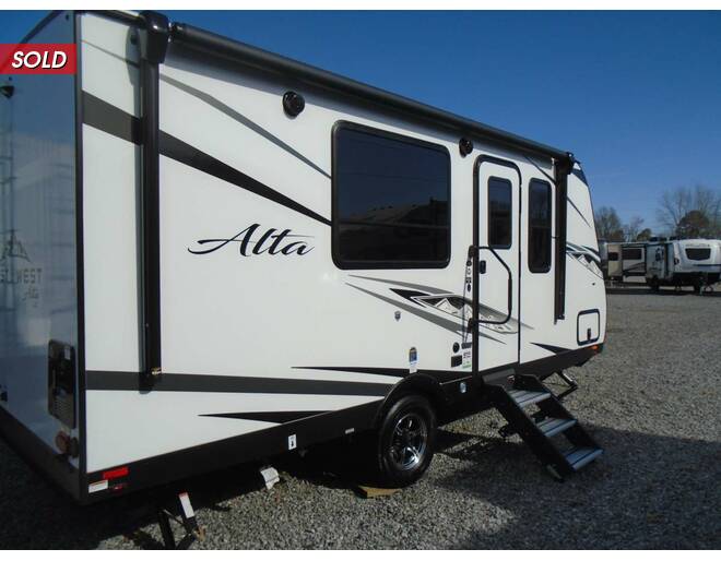 2023 East to West Alta LE 1600MRB Travel Trailer at Arrowhead Camper Sales, Inc. STOCK# N08603 Photo 9
