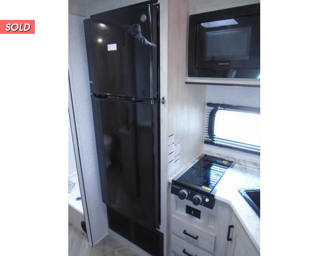 2023 East to West Della Terra LE 240RLLE Travel Trailer at Arrowhead Camper Sales, Inc. STOCK# N00165 Photo 15