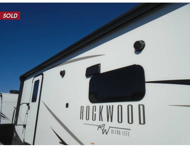2023 Rockwood Ultra Lite 2606WS Travel Trailer at Arrowhead Camper Sales, Inc. STOCK# N87519 Photo 7