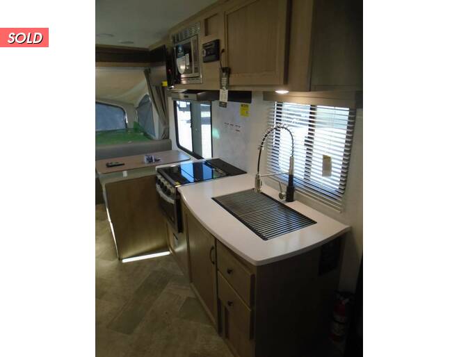 2023 Palomino SolAire Ultra Lite 163H Travel Trailer at Arrowhead Camper Sales, Inc. STOCK# N59385 Photo 13