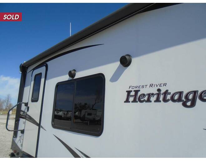 2019 Heritage Glen Hyper-Lyte 24RKHL Travel Trailer at Arrowhead Camper Sales, Inc. STOCK# U17154 Photo 7