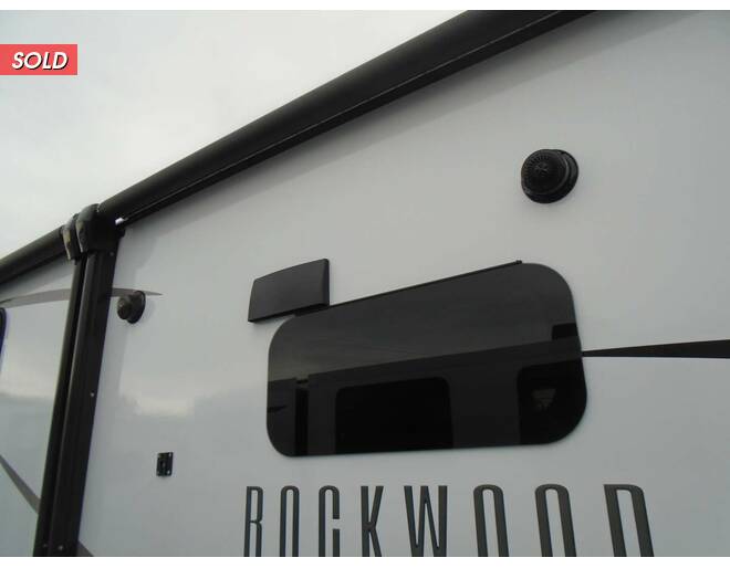 2023 Rockwood Ultra Lite 2706WS Travel Trailer at Arrowhead Camper Sales, Inc. STOCK# N87675 Photo 7