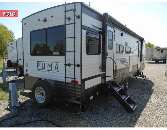 2023 Palomino Puma 29RDBS Travel Trailer at Arrowhead Camper Sales, Inc. STOCK# N99763 Photo 12