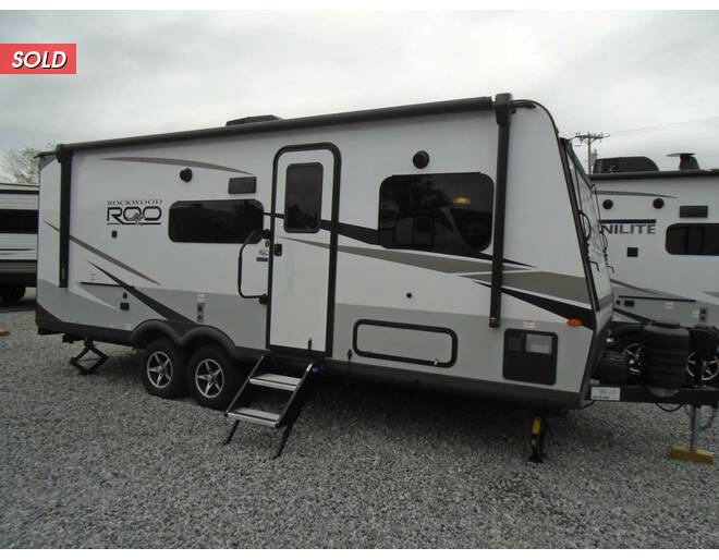 2023 Rockwood Roo Expandable 233S Travel Trailer at Arrowhead Camper Sales, Inc. STOCK# N88210 Photo 3
