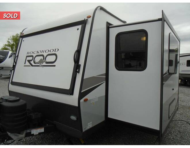 2023 Rockwood Roo Expandable 233S Travel Trailer at Arrowhead Camper Sales, Inc. STOCK# N88210 Photo 10