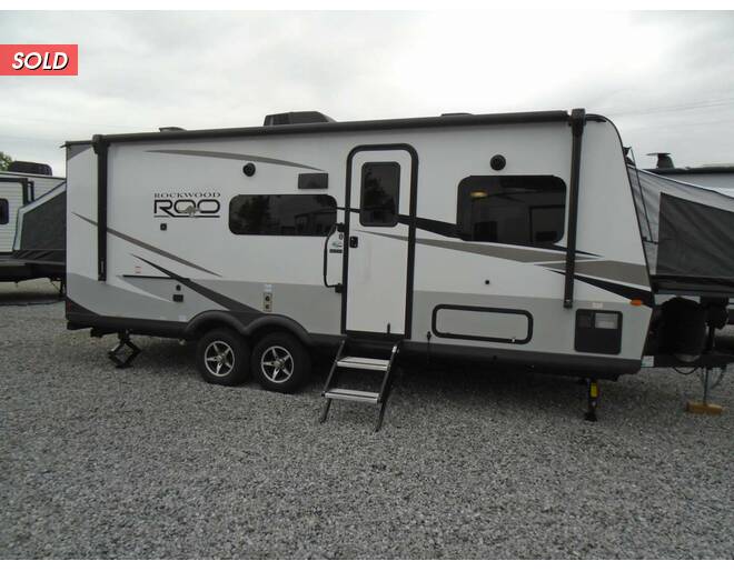 2023 Rockwood Roo Expandable 233S Travel Trailer at Arrowhead Camper Sales, Inc. STOCK# N88210 Photo 12