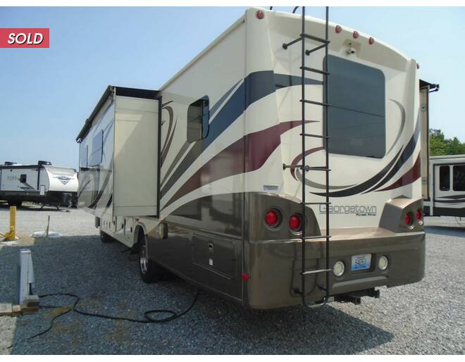 2016 Georgetown Ford 335DS Class A at Arrowhead Camper Sales, Inc. STOCK# U07114 Photo 10