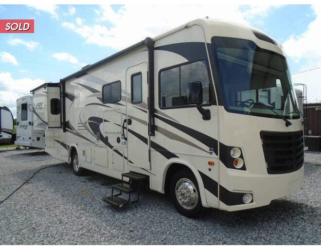 2017 FR3 Ford Crossover 30DS Class A at Arrowhead Camper Sales, Inc. STOCK# UU06313 Photo 3