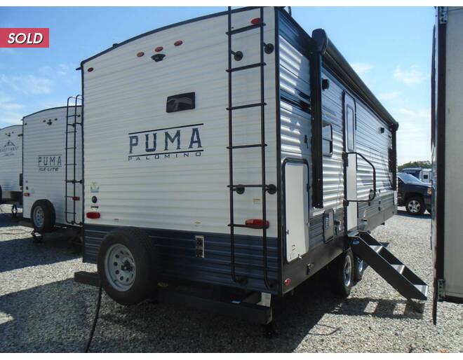 2024 Palomino Puma 25RKQB Travel Trailer at Arrowhead Camper Sales, Inc. STOCK# N19974 Photo 13