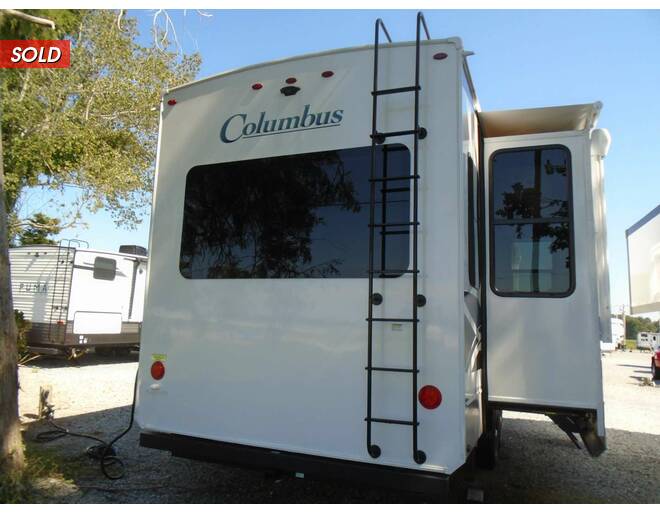 2022 Palomino Columbus 299RL Fifth Wheel at Arrowhead Camper Sales, Inc. STOCK# N13484 Photo 10