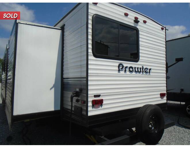 2020 Heartland Prowler 320BH Travel Trailer at Arrowhead Camper Sales, Inc. STOCK# U30622 Photo 11