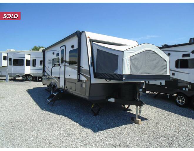 2024 Rockwood Roo Expandable 233S Travel Trailer at Arrowhead Camper Sales, Inc. STOCK# N90235 Photo 5