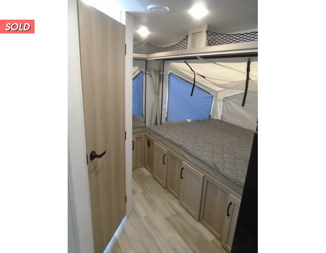 2024 Rockwood Roo Expandable 233S Travel Trailer at Arrowhead Camper Sales, Inc. STOCK# N90235 Photo 29