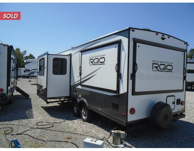 2024 Rockwood Roo Expandable 233S Travel Trailer at Arrowhead Camper Sales, Inc. STOCK# N90235 Photo 8