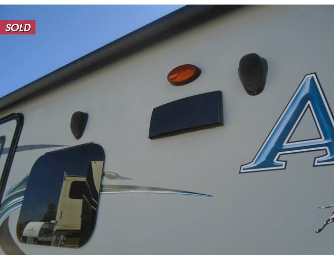 2017 Coachmen Apex Ultra Lite 279RLSS Travel Trailer at Arrowhead Camper Sales, Inc. STOCK# U10501 Photo 7