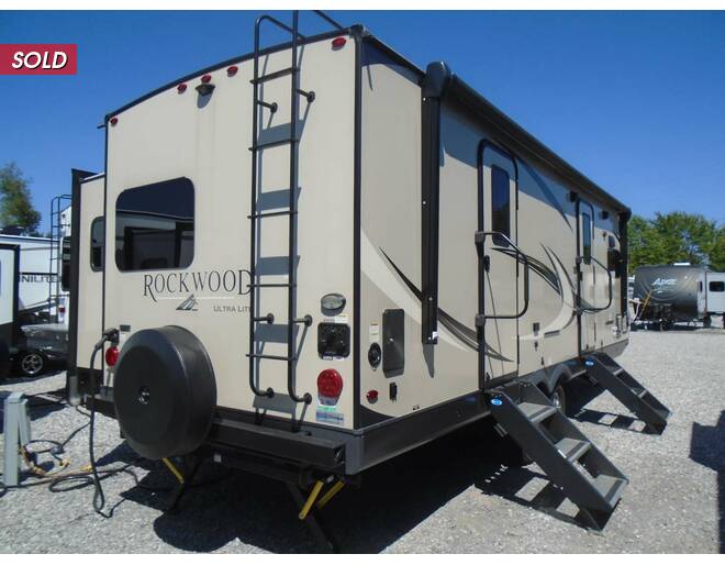 2021 Rockwood Ultra Lite 2608BS Travel Trailer at Arrowhead Camper Sales, Inc. STOCK# U77703 Photo 9