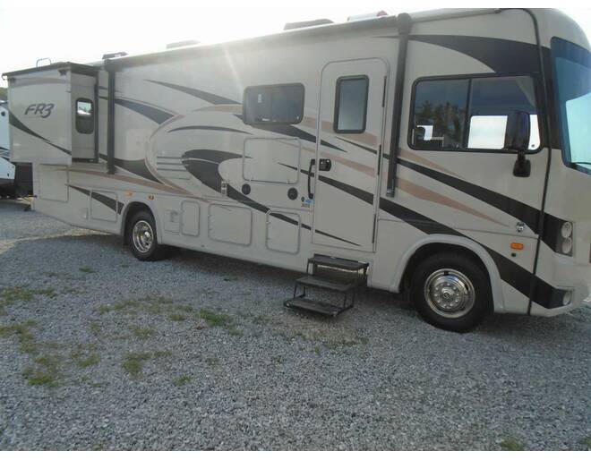 2017 FR3 Ford Crossover 30DS Class A at Arrowhead Camper Sales, Inc. STOCK# U02425 Photo 3