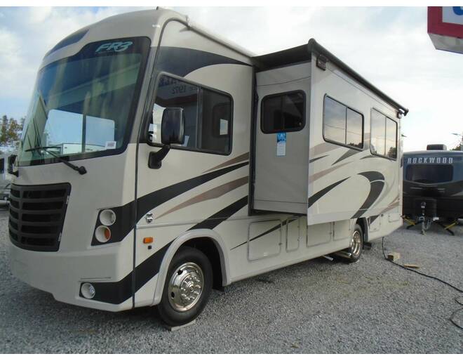 2017 FR3 Ford Crossover 30DS Class A at Arrowhead Camper Sales, Inc. STOCK# U02425 Photo 14