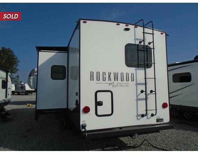 2024 Rockwood Signature 8263MBR Travel Trailer at Arrowhead Camper Sales, Inc. STOCK# N05423 Photo 11