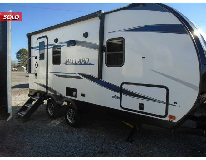 2021 Heartland Mallard 210RB Travel Trailer at Arrowhead Camper Sales, Inc. STOCK# U57242 Photo 3
