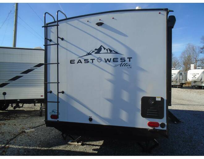 2024 East to West Alta LE 1600MRB Travel Trailer at Arrowhead Camper Sales, Inc. STOCK# N00569 Photo 10