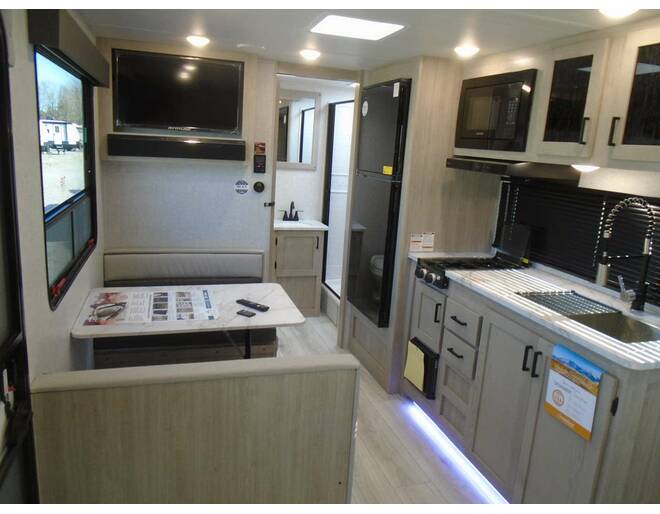 2024 East to West Alta LE 1600MRB Travel Trailer at Arrowhead Camper Sales, Inc. STOCK# N00569 Photo 14