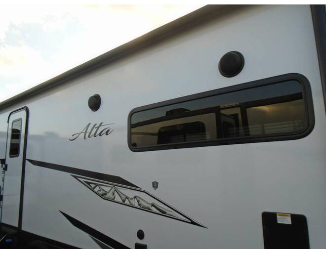2024 East to West Alta 2800KBH Travel Trailer at Arrowhead Camper Sales, Inc. STOCK# N09984 Photo 7