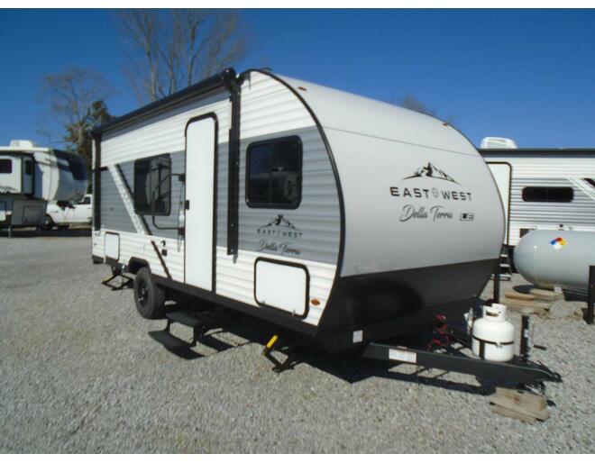 2024 East to West Della Terra LE 170BHSLE Travel Trailer at Arrowhead Camper Sales, Inc. STOCK# N01383 Exterior Photo