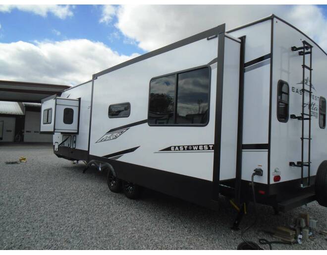 2024 East to West Alta 3250KXT Travel Trailer at Arrowhead Camper Sales, Inc. STOCK# N10281 Photo 12